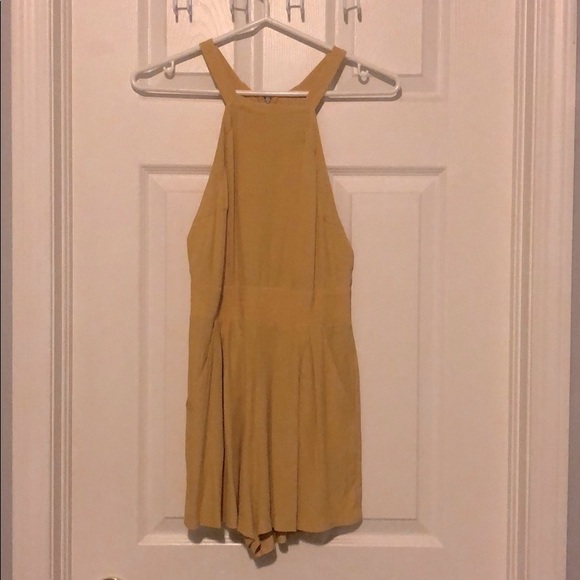 Beautiful Yellow Romper - Picture 3 of 6